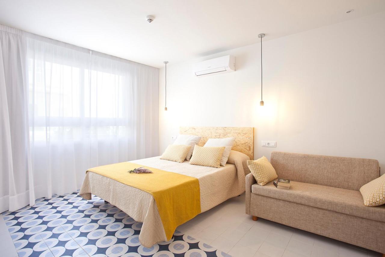 Bj Cala Morlanda Estudios (Adults Only) S'Illot  Luaran gambar